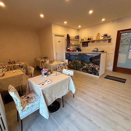Hotel Diffuso Il Portichetto Vezio Perledo Εξωτερικό φωτογραφία