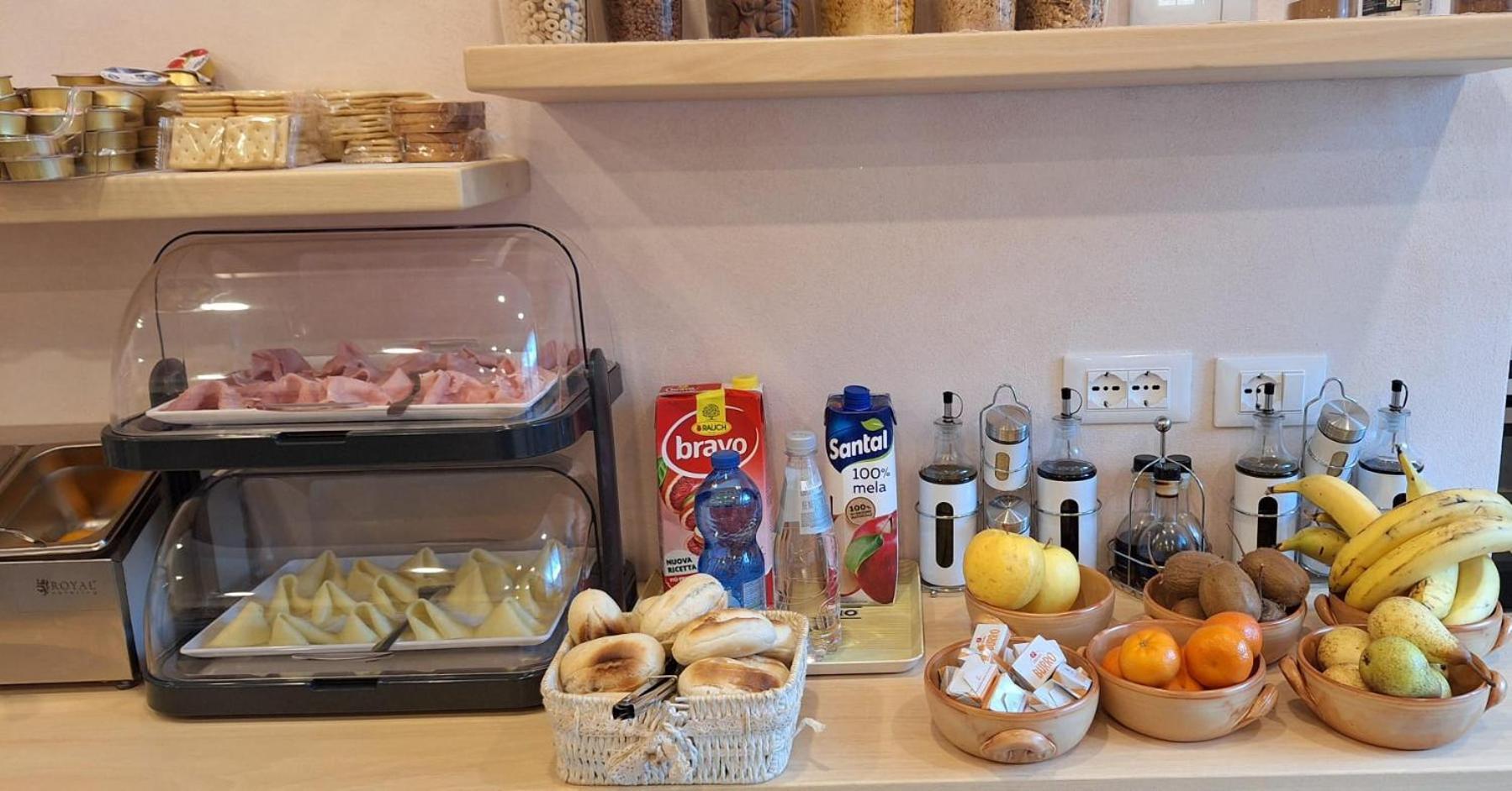 Hotel Diffuso Il Portichetto Vezio Perledo Εξωτερικό φωτογραφία